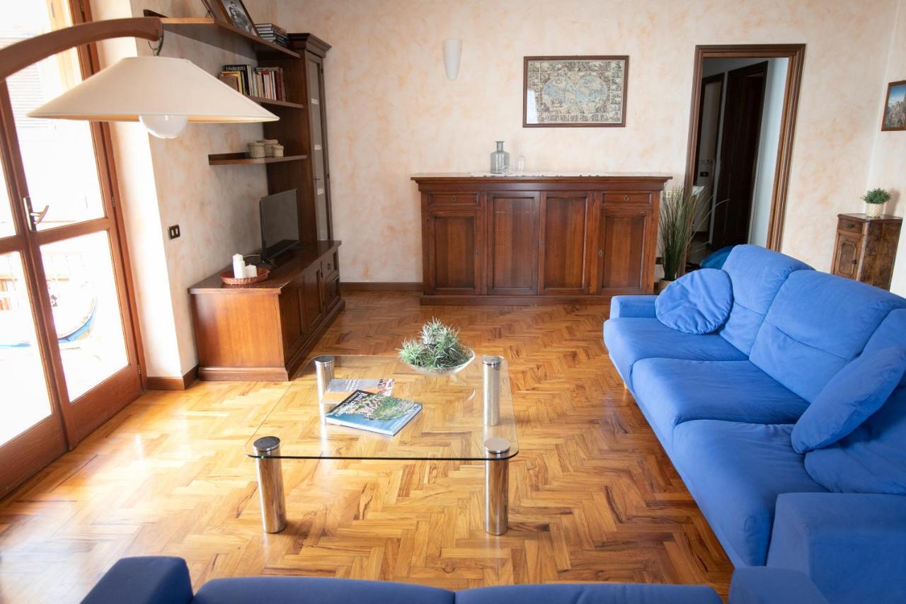 Iseolakerental - Casa Anita Riva di Solto Luaran gambar